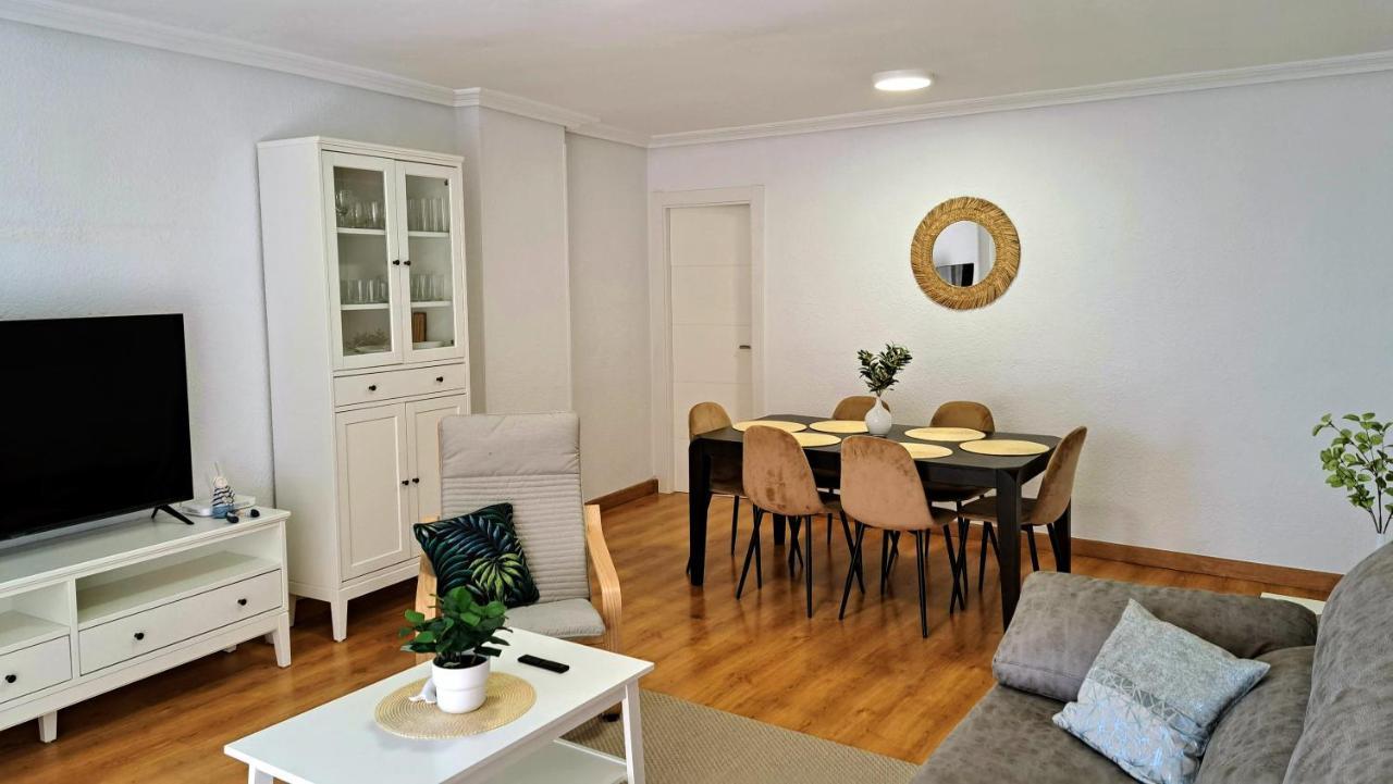 Garden Beach Apartment Torrevieja Buitenkant foto