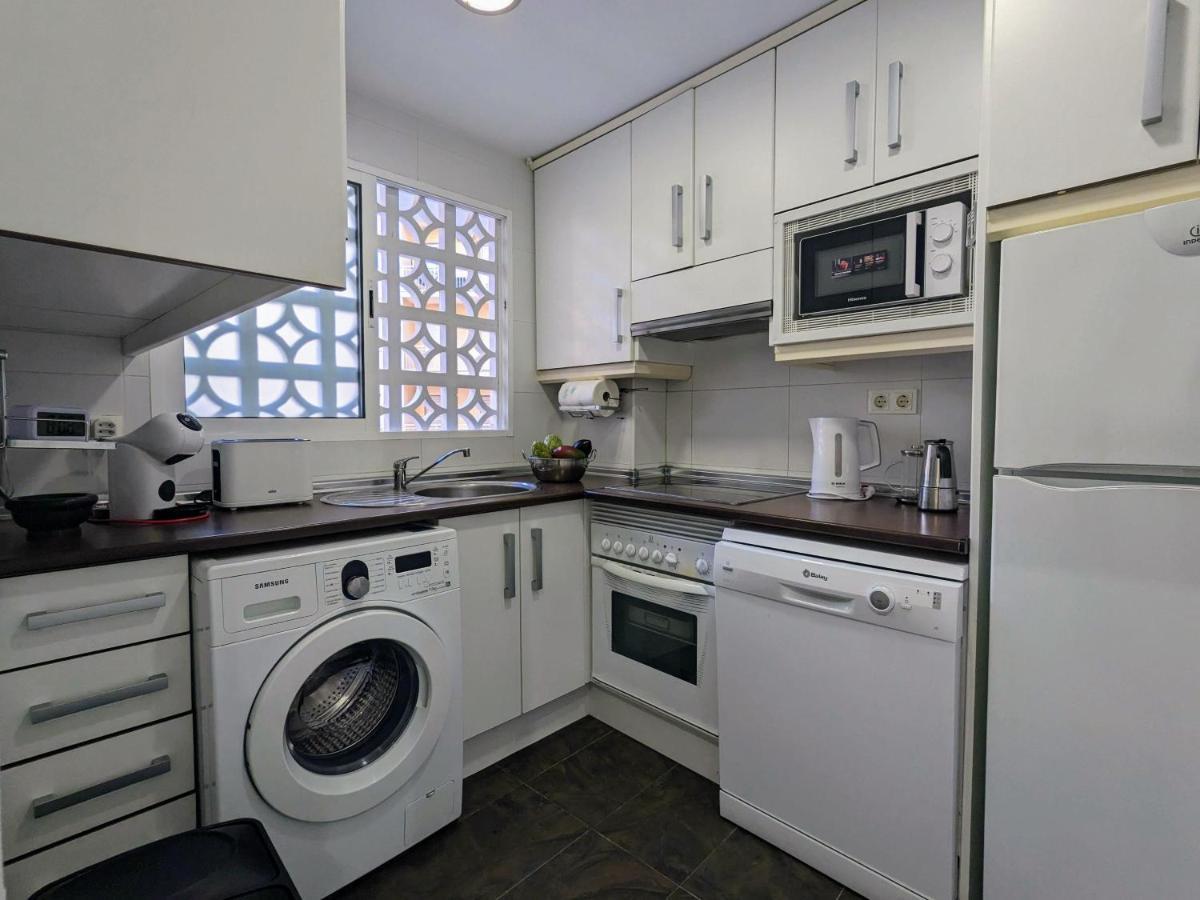 Garden Beach Apartment Torrevieja Buitenkant foto