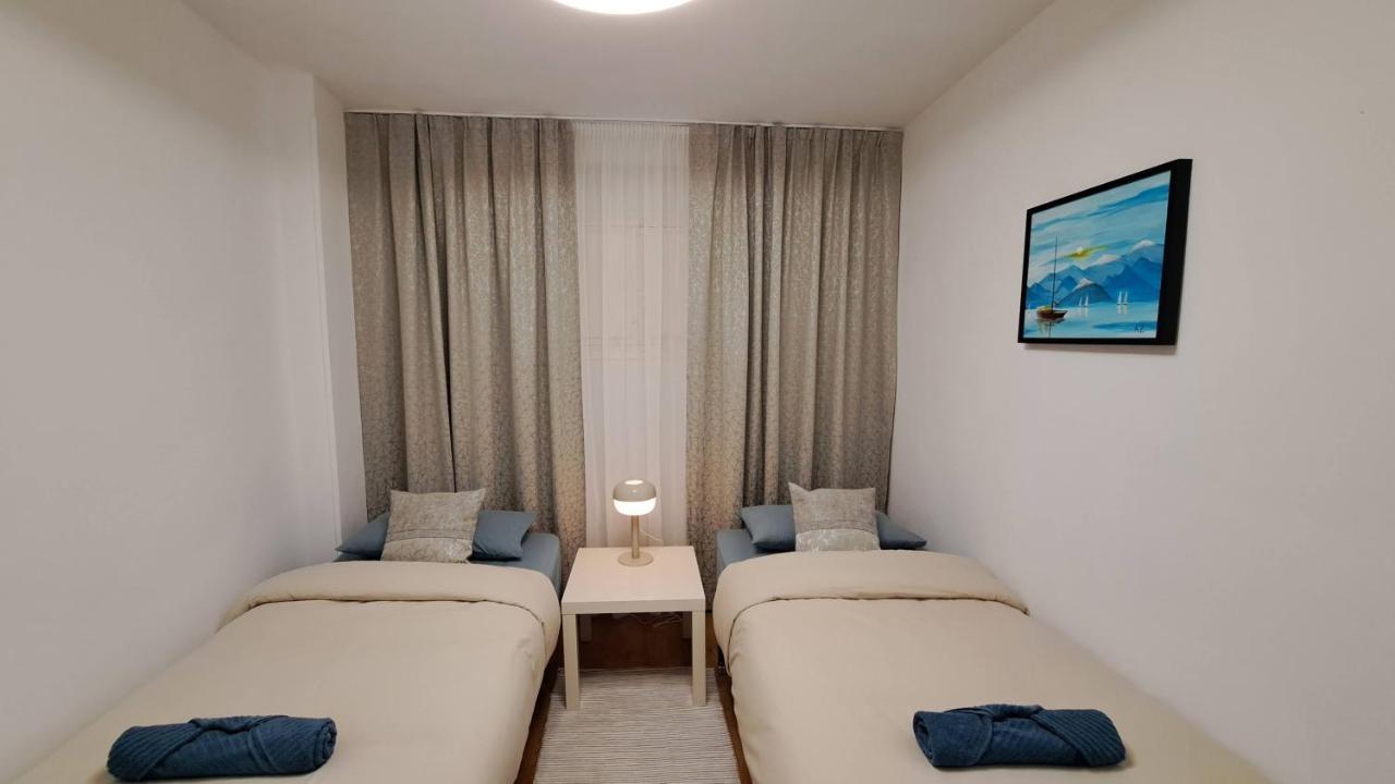 Garden Beach Apartment Torrevieja Buitenkant foto