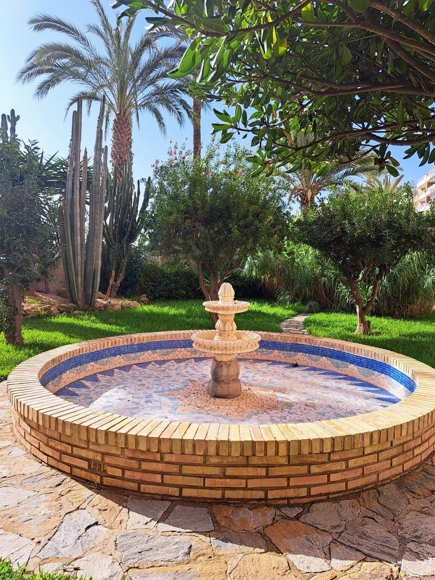Garden Beach Apartment Torrevieja Buitenkant foto